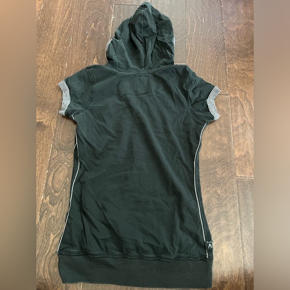 Women’s small Antigua Dallas Stars shirt with hood - Picture 6 of 6